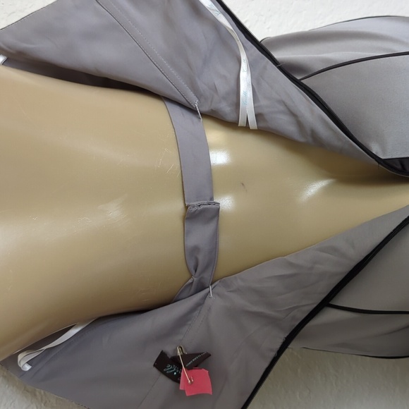 Wedding or Prom Dress Size 2 - Picture 12 of 15